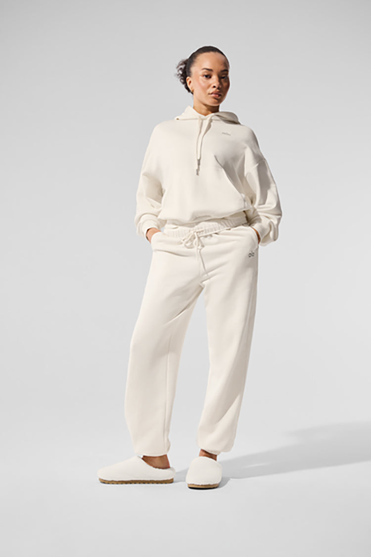 ACCOLADE HOODIE