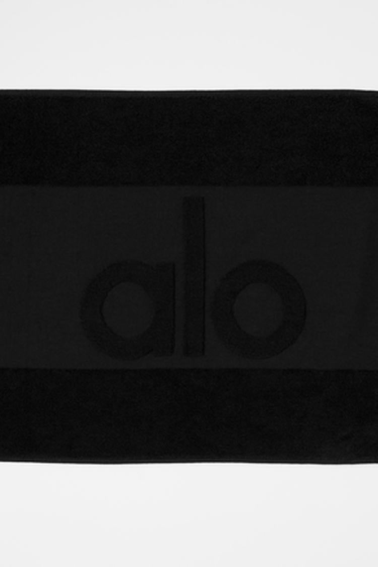 KEEP IT COOL GYM TOWEL