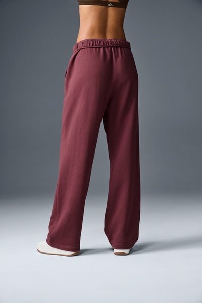 ACCOLADE STRAIGHT LEG SWEATPANT