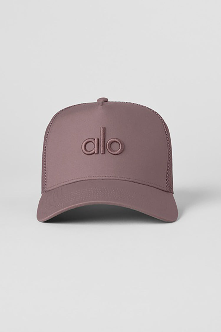 DISTRICT TRUCKER HAT