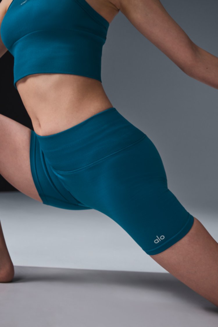SEAMLESS RIBBED FAVORITE SHORT