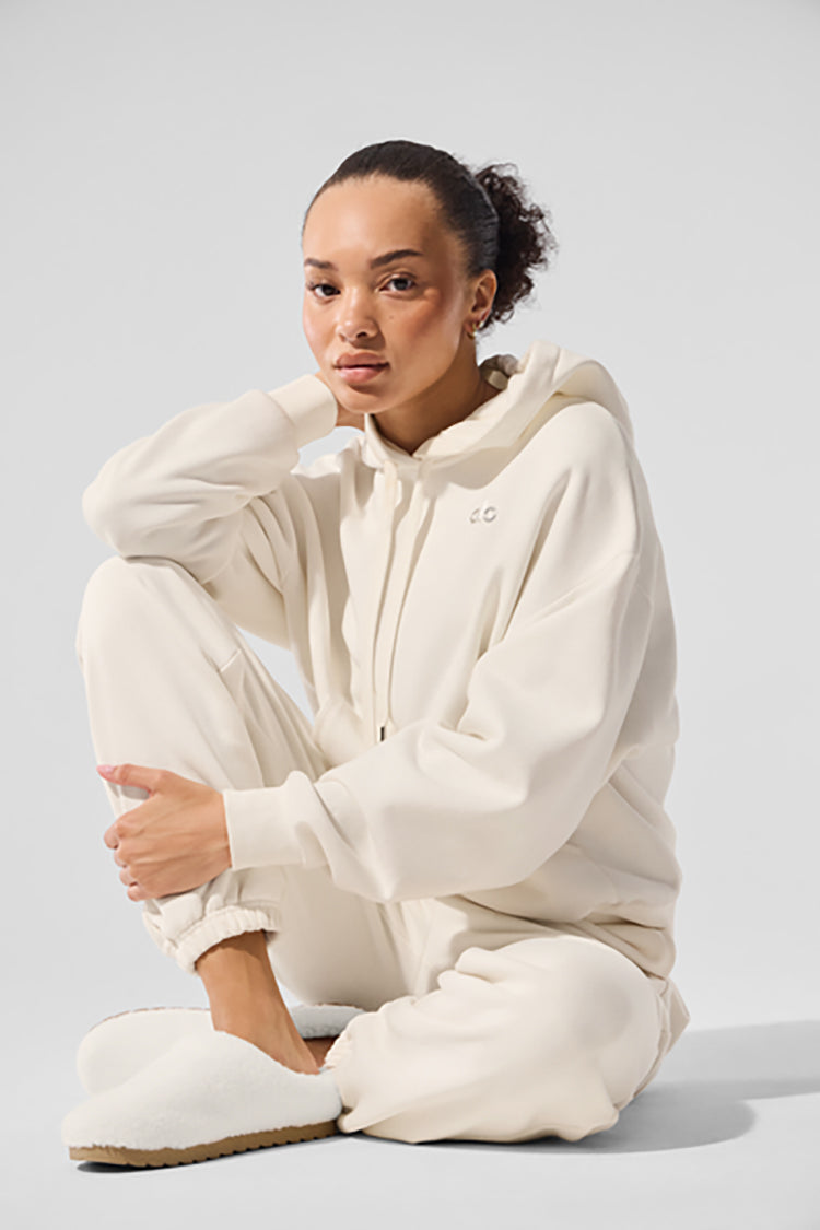 ACCOLADE HOODIE