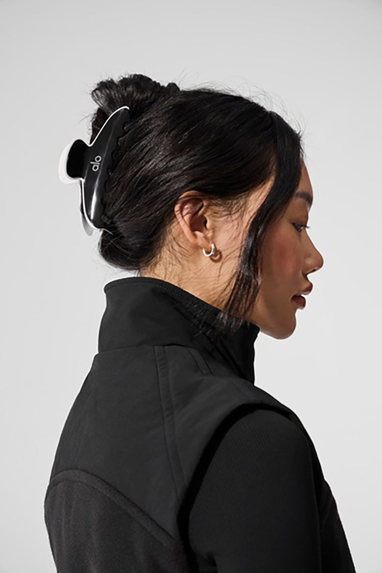 OUTLINE CLAW CLIP