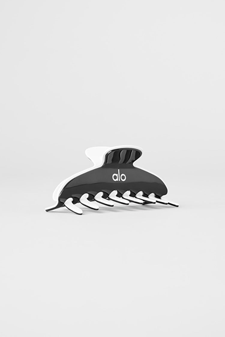OUTLINE CLAW CLIP