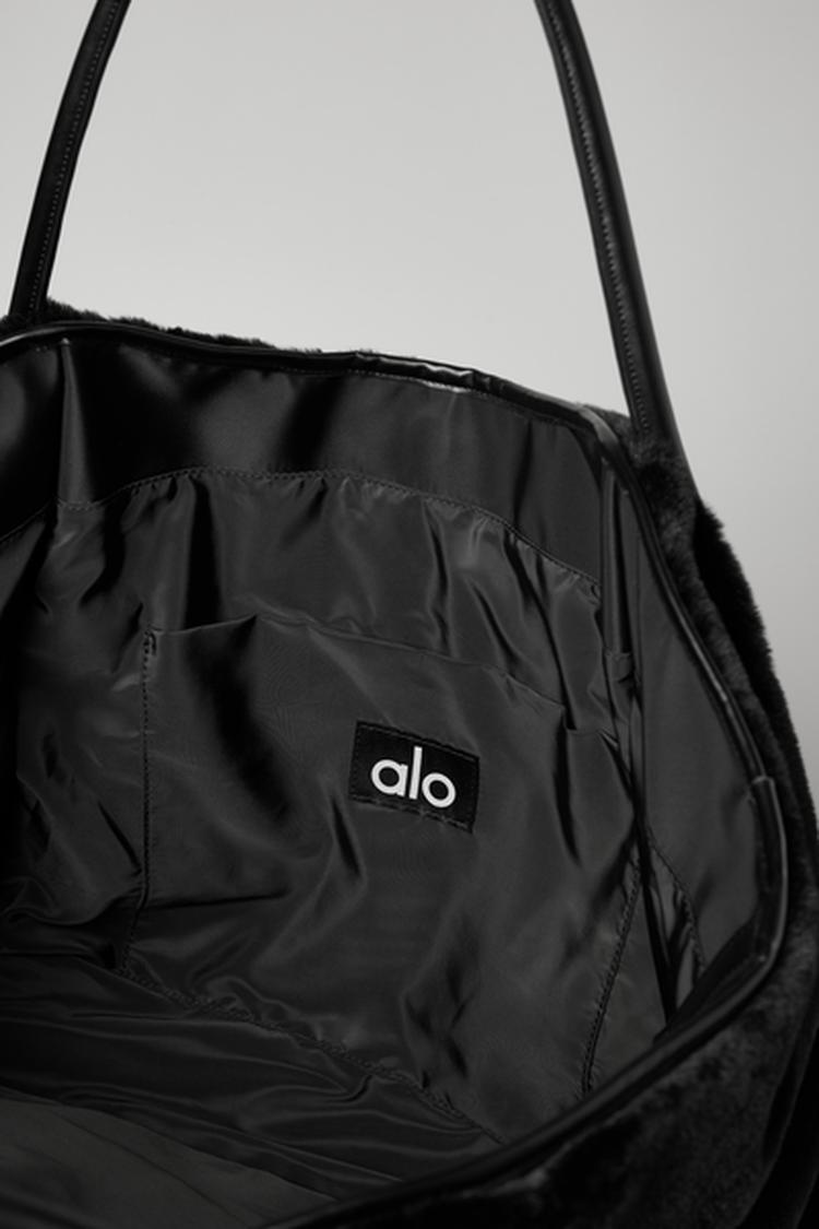 FAUX FUR TOTE BAG