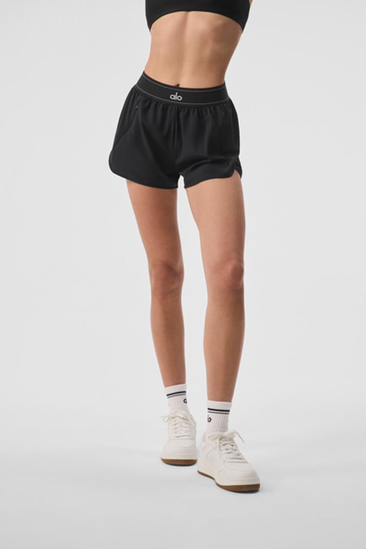 MATCH POINT SHORT