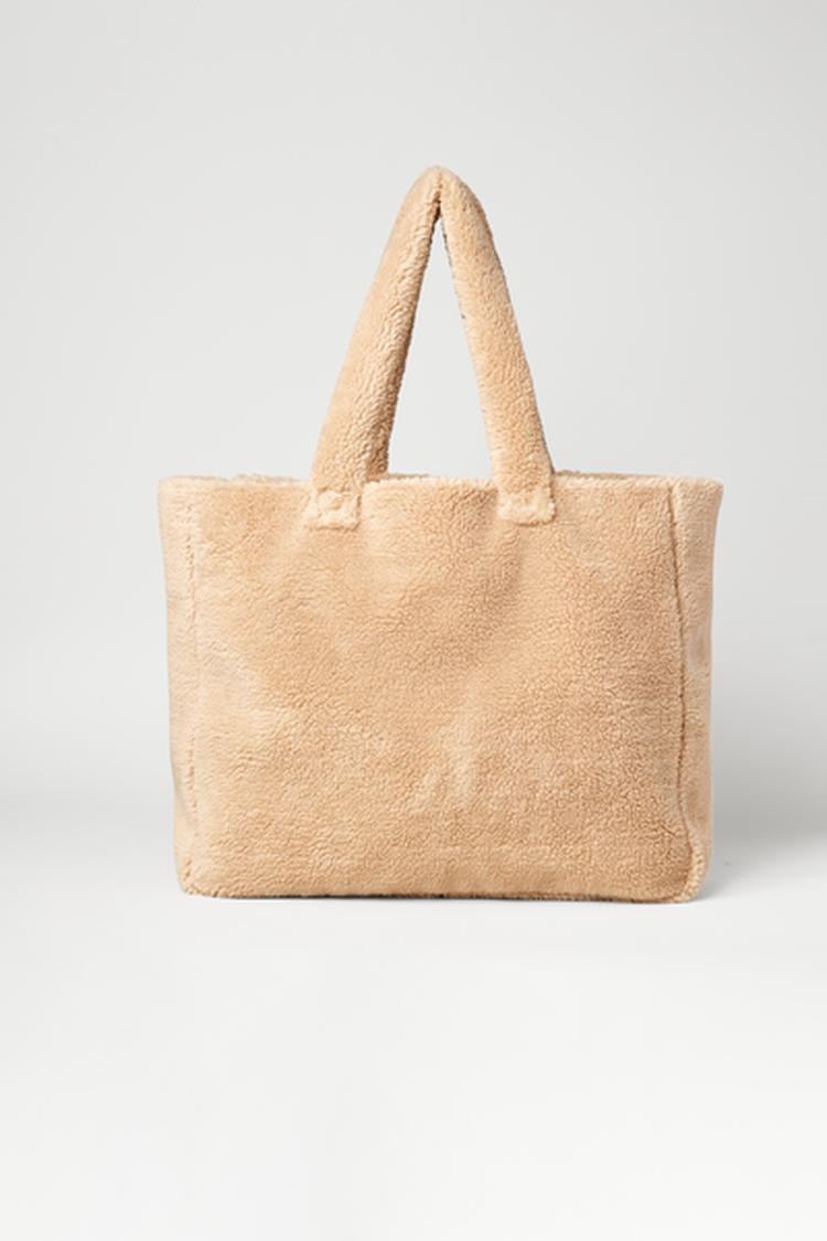 FOXY SHERPA TOTE