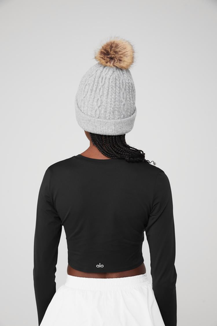 CABLE KNIT BEANIE
