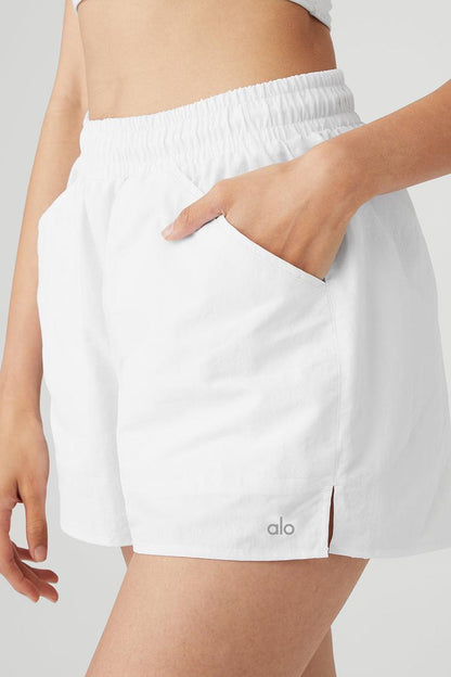 ALUMNI SHORT