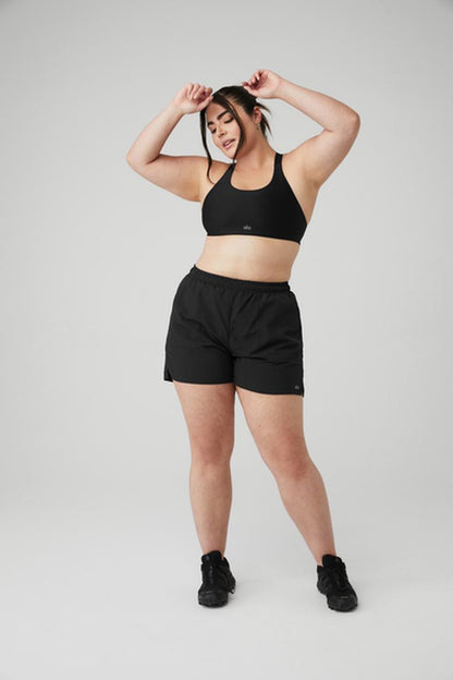 ALUMNI SHORT