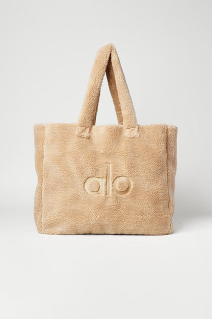 FOXY SHERPA TOTE