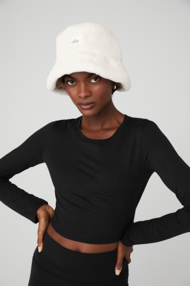 FAUX FUR BUCKET HAT
