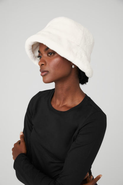 FAUX FUR BUCKET HAT