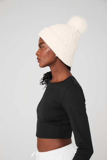 CABLE KNIT BEANIE