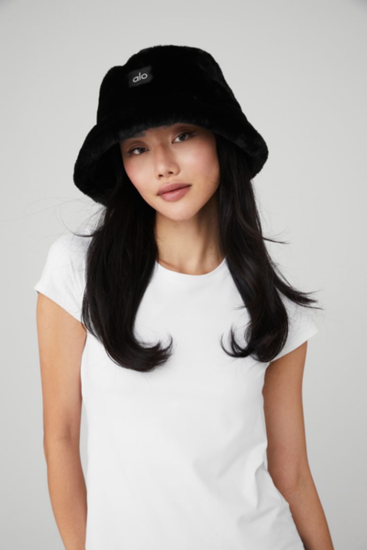 FAUX FUR BUCKET HAT