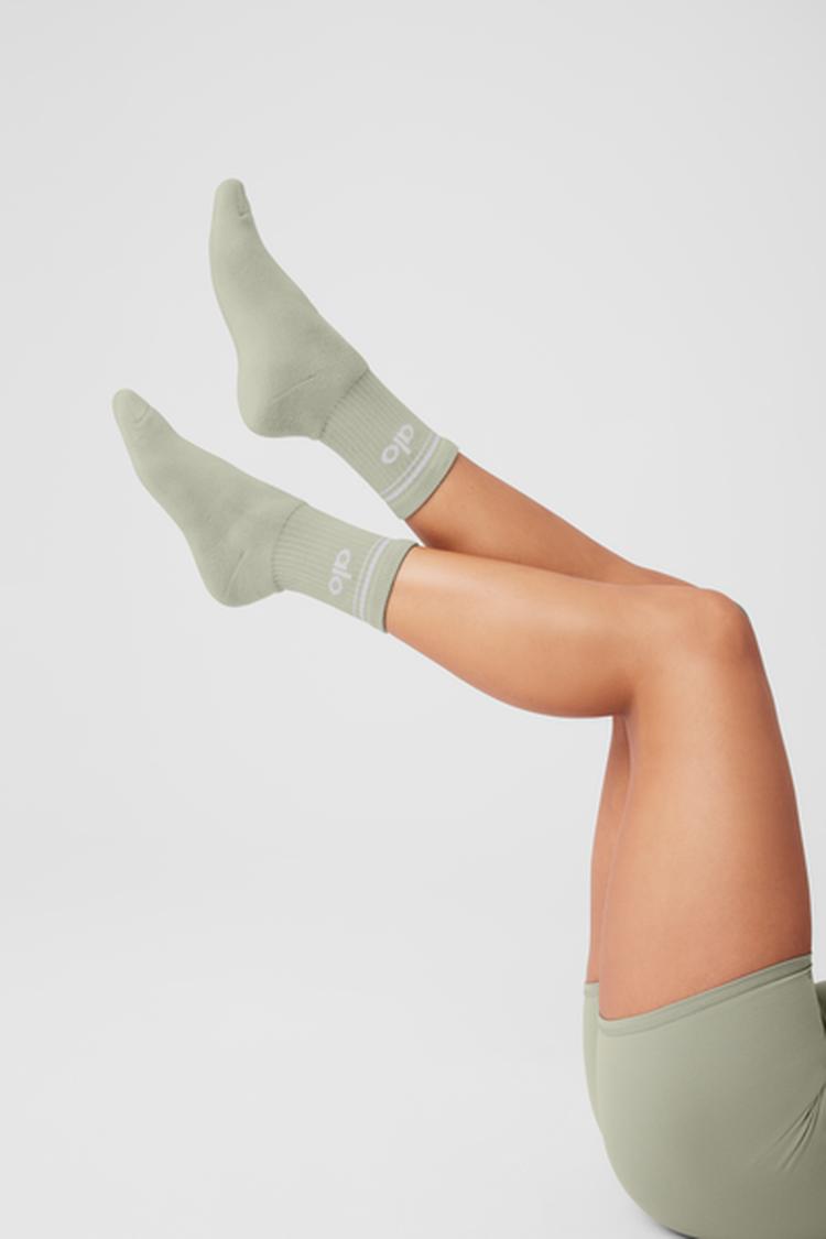 UNISEX HALF-CREW THROWBACK SOCK