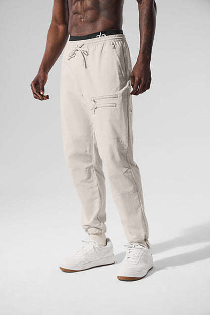 TAKEAWAY TRACK PANT