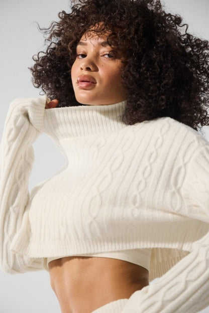 CABLE KNIT CROPPED WINTER BLISS TURTLENECK LONG SLEEVES