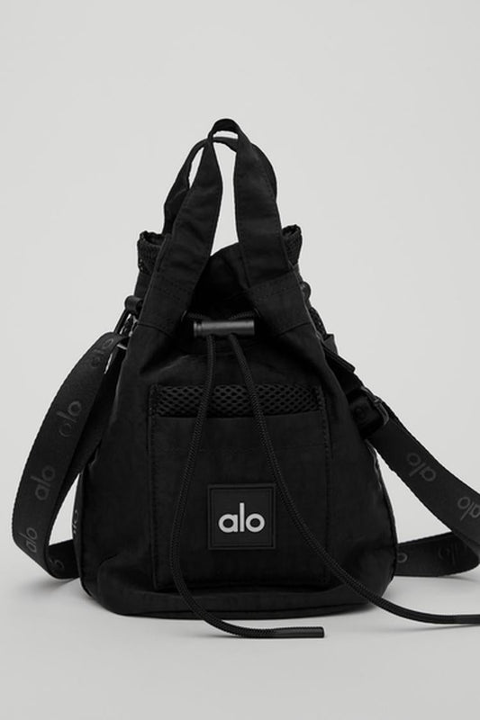UTILITY CROSS BODY BUCKET BAG