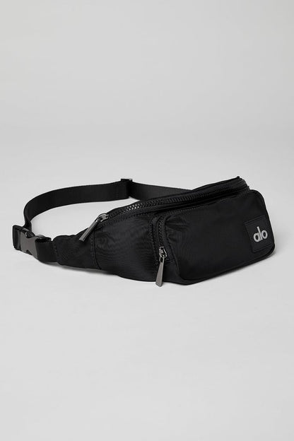 EXPLORER FANNY PACK