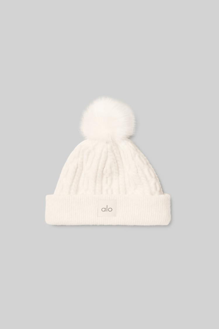 CABLE KNIT BEANIE