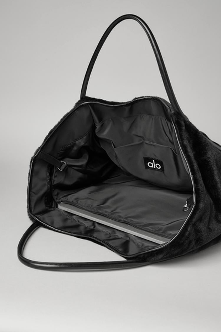 FAUX FUR TOTE BAG