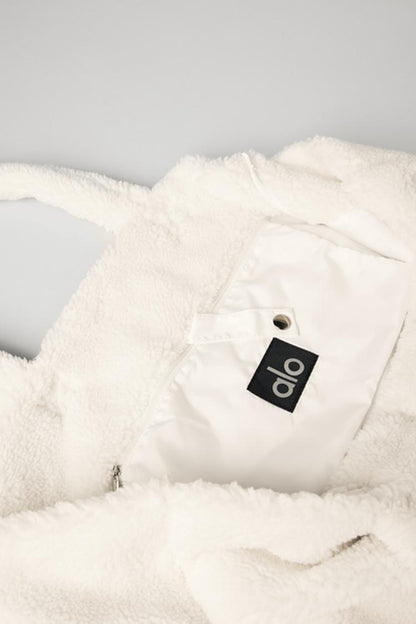 FOXY SHERPA TOTE