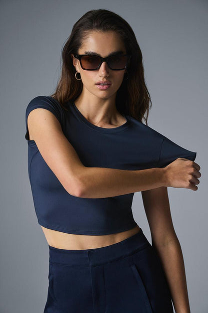 ALOSOFT CROP FINESSE SHORT SLEEVE