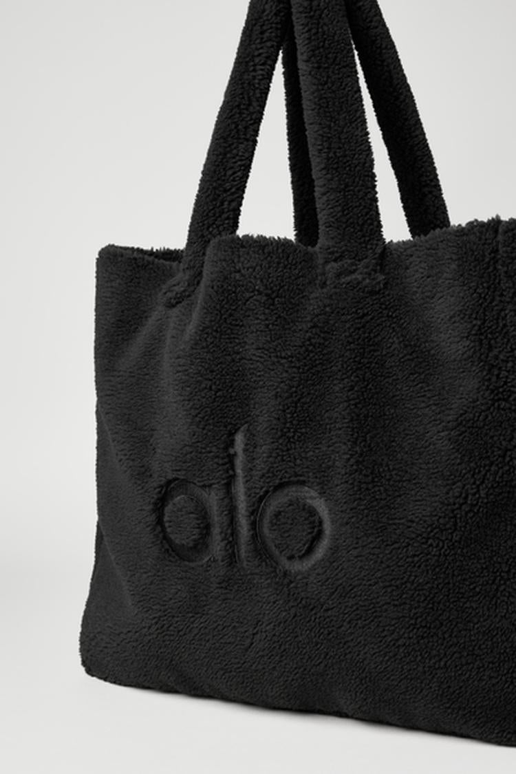 FOXY SHERPA TOTE