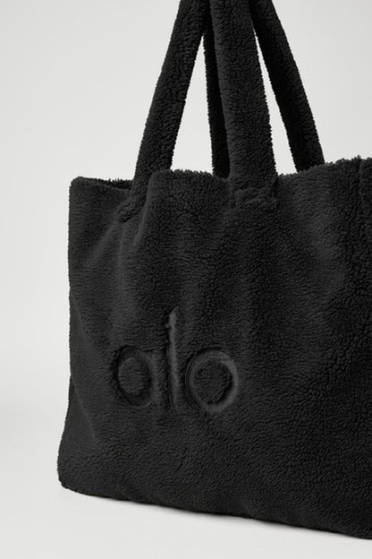 FOXY SHERPA TOTE