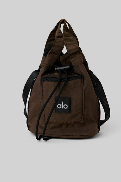 UTILITY CROSS BODY BUCKET BAG