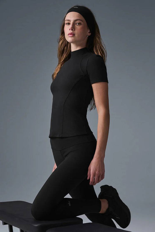 RIBBED MESMERIZE SHORT SLEEVE